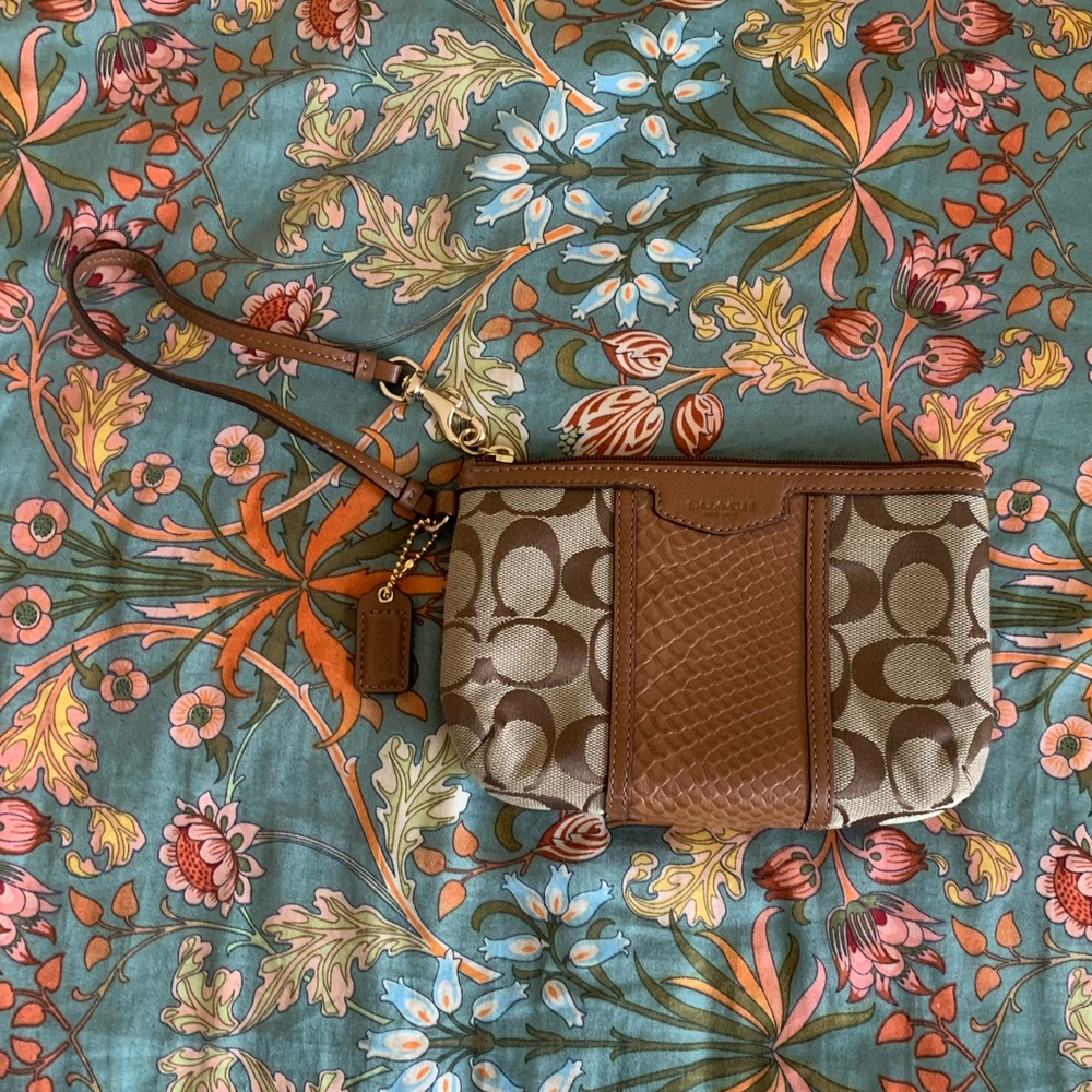 Coach Wristlet NWOT